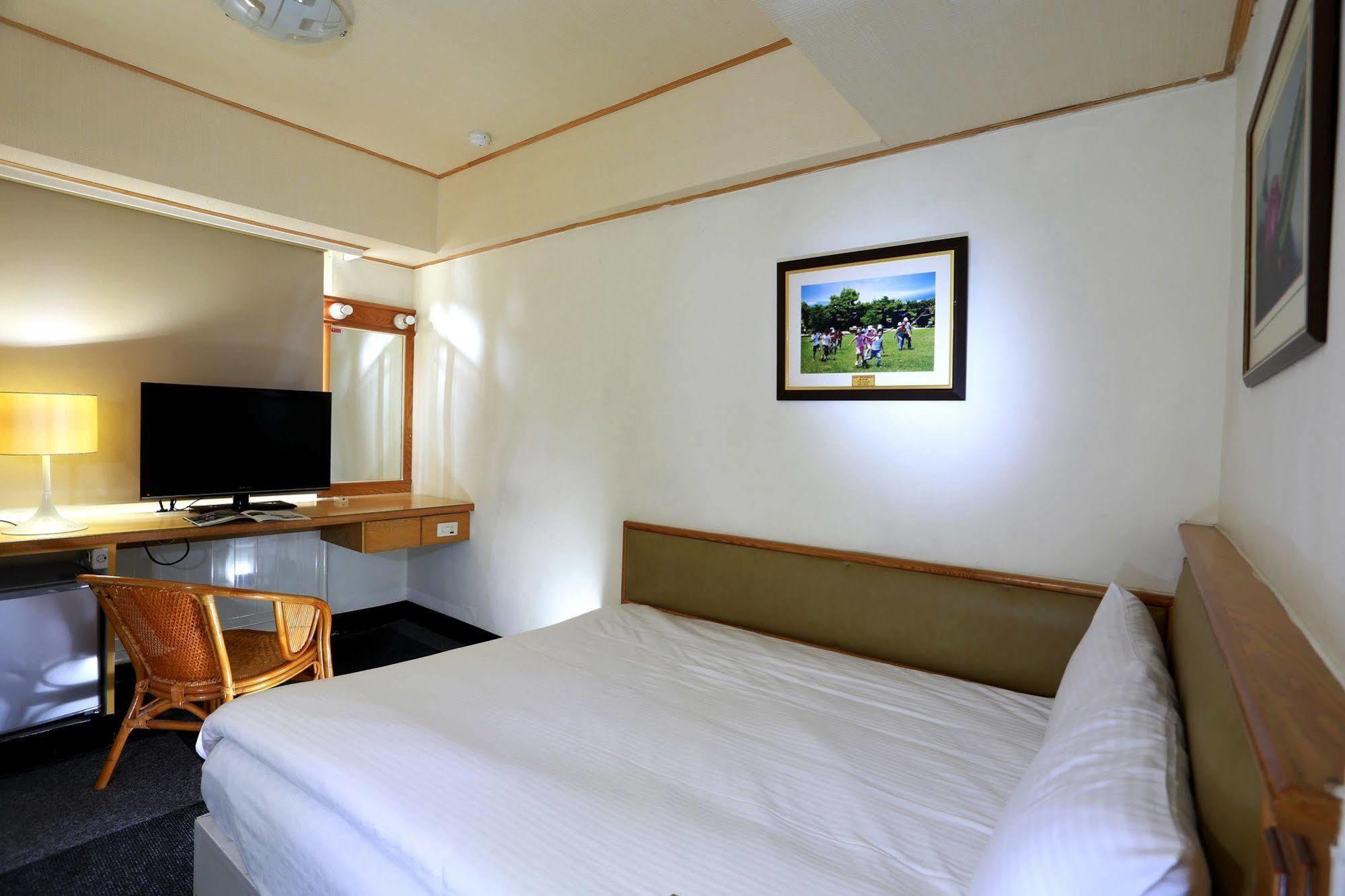 Lion Hotel Лодун Экстерьер фото