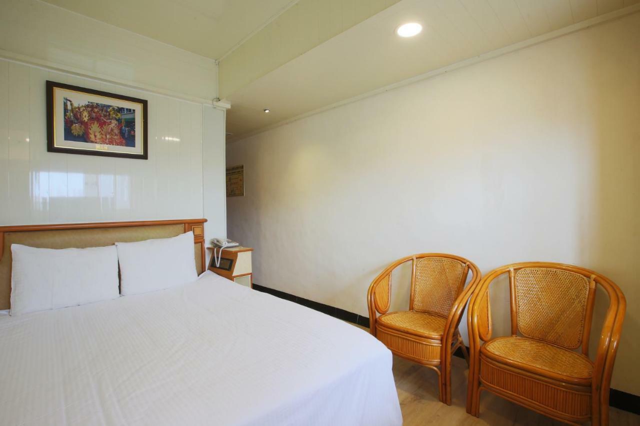 Lion Hotel Лодун Экстерьер фото